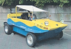 Hydraulic amphibeous car